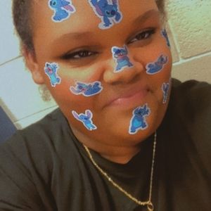 Meet your Posher, Noelle